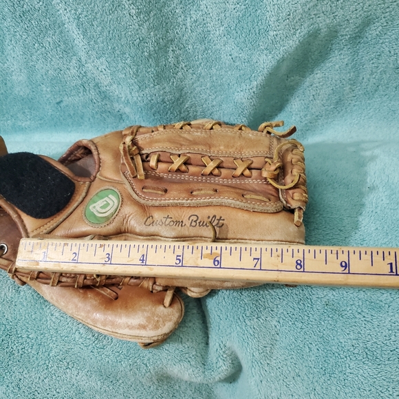 Dudley Baseball/Softball Glove Pro Model D-5001 Custom Built With 1 Baseball - Picture 7 of 8